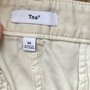aritzia TNA cargo pants size 14